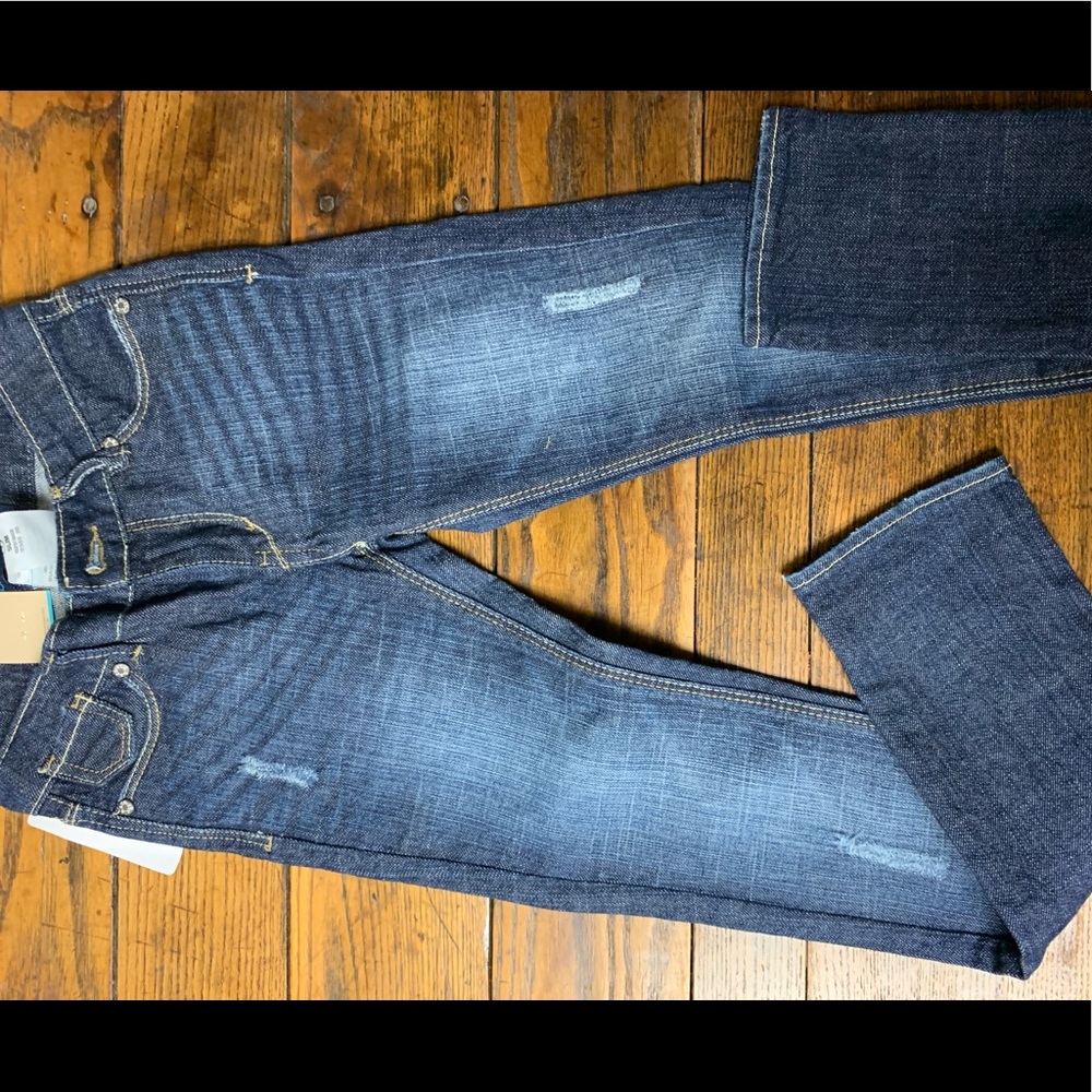 Levi’s size 7 NWT jeans